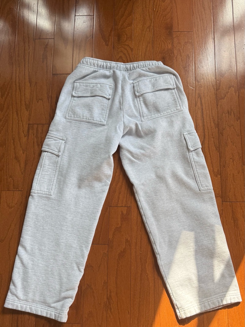Aritzia Sweatfleece Cozy Fleece Sweatpants - Light Gray - Picture 3 of 4